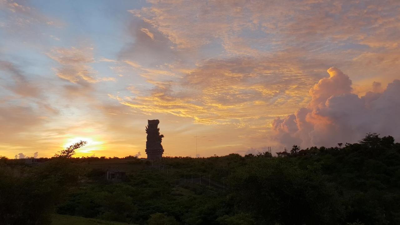 Timbis Homestay Bali Nusa Dua  Buitenkant foto