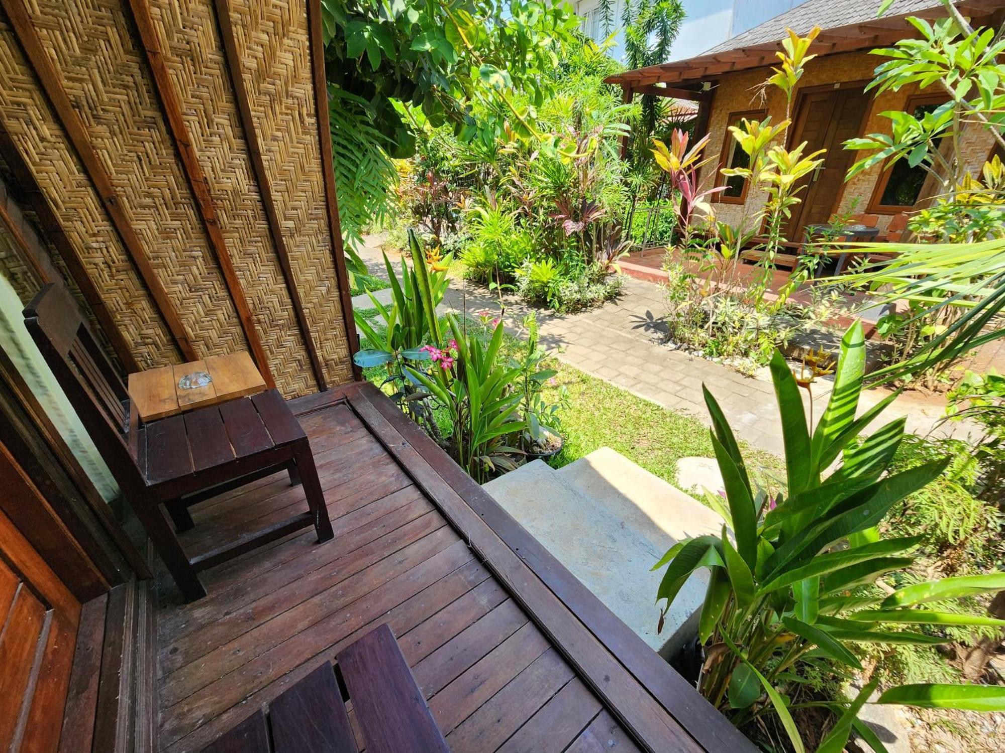 Timbis Homestay Bali Nusa Dua  Buitenkant foto